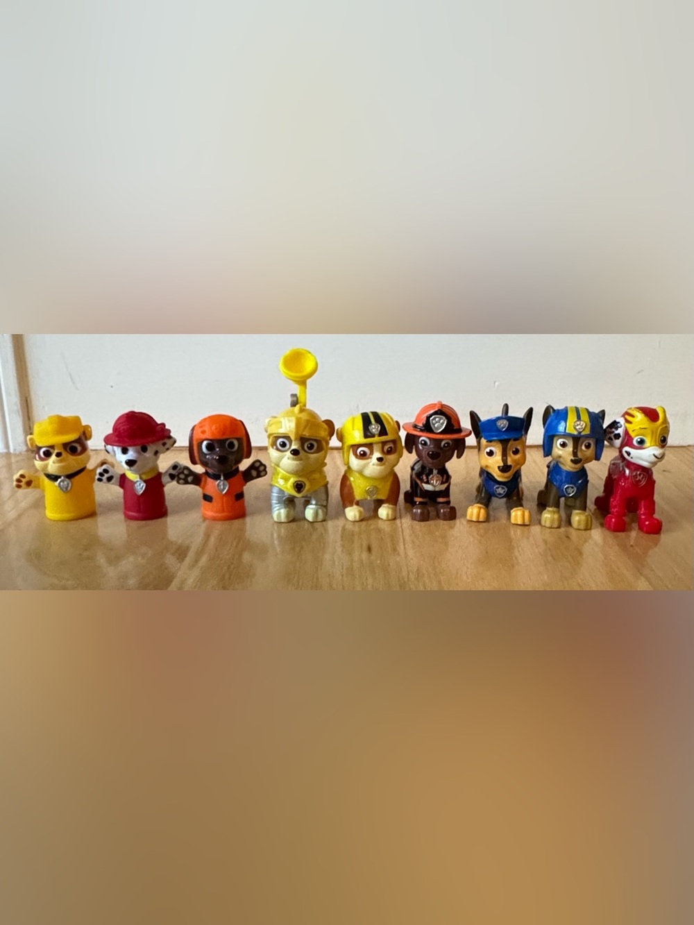 PAW Patrol Toy Lot 16 Vehicles Figures Finger Puppets Chase Marshall Rubble - Picture 2 of 13